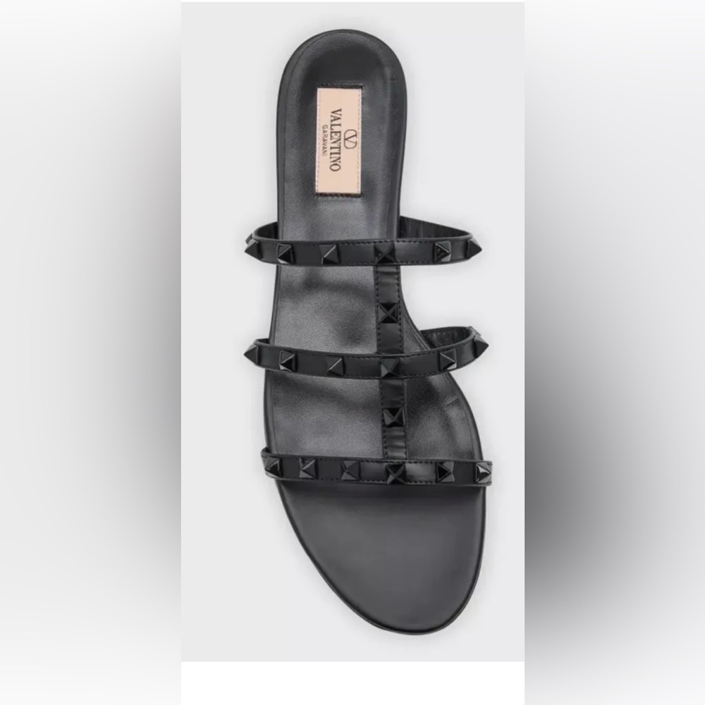 Valentino rockstud leather slides. Size 36.5
